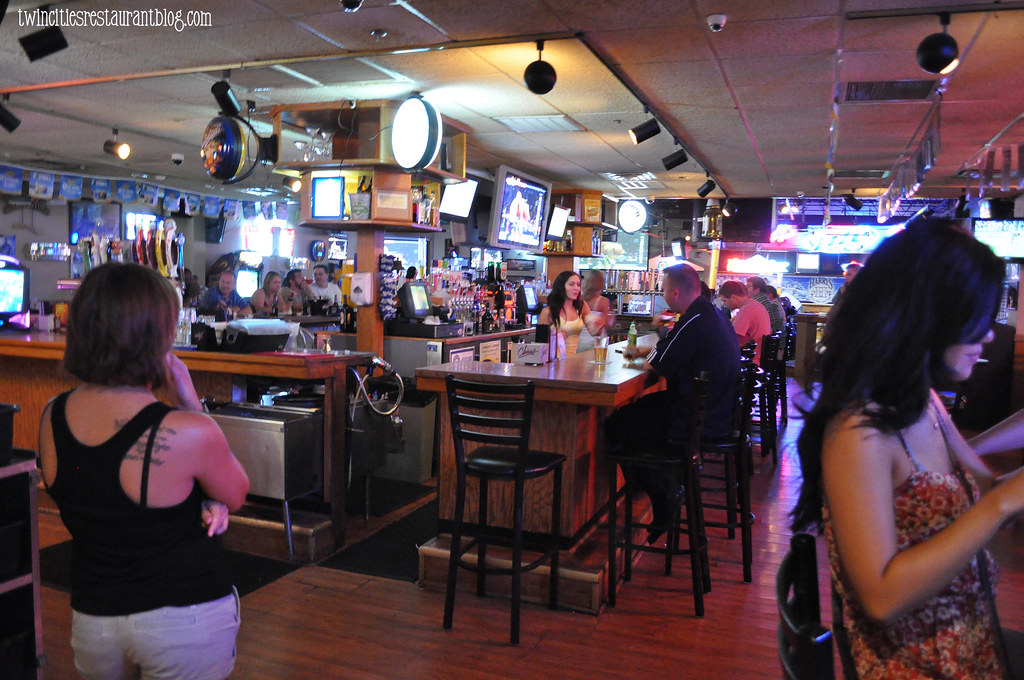 Legends Bistro Bali: Your Go-To Sports Bar in Paradise