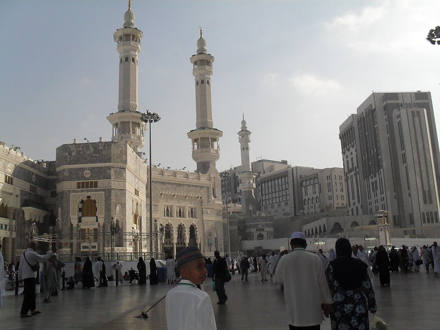 Umroh Jogja Bersama Keluarga